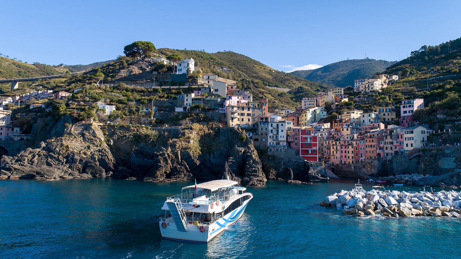 Riomaggiore%20Battello.jpeg